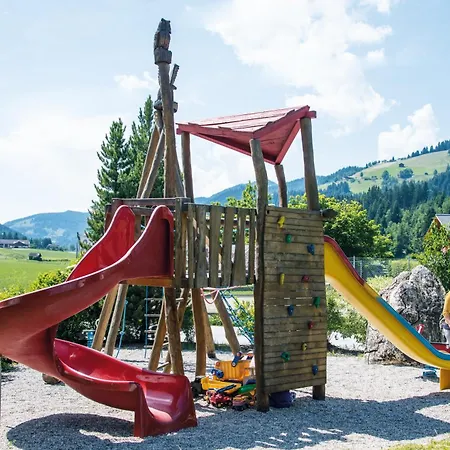 Harmls Hotel apartamentowy Flachau