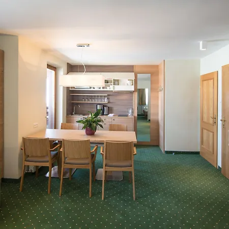 Aparthotel Harmls Flachau