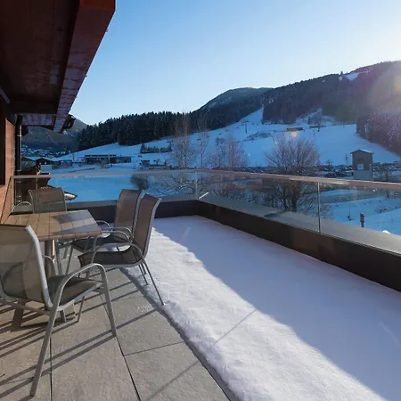 Hotel apartamentowy Harmls