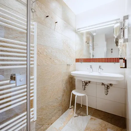 Hotel apartamentowy Harmls 3*
